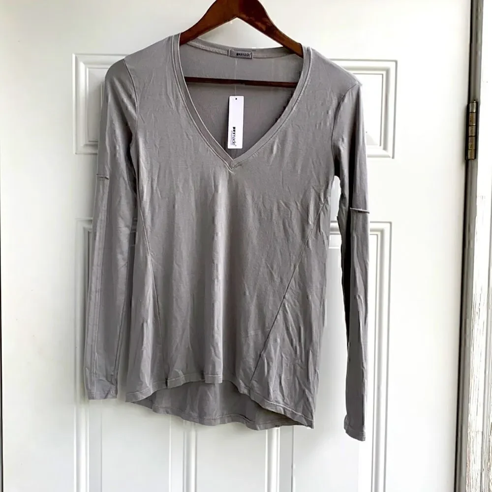 NWT Revolve LAmade Long Sleeve V Neck Modal XS - Picture 3 of 8